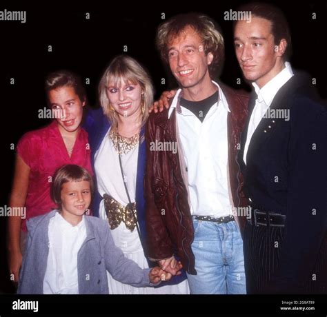 robin gibb height|robin gibbs children.